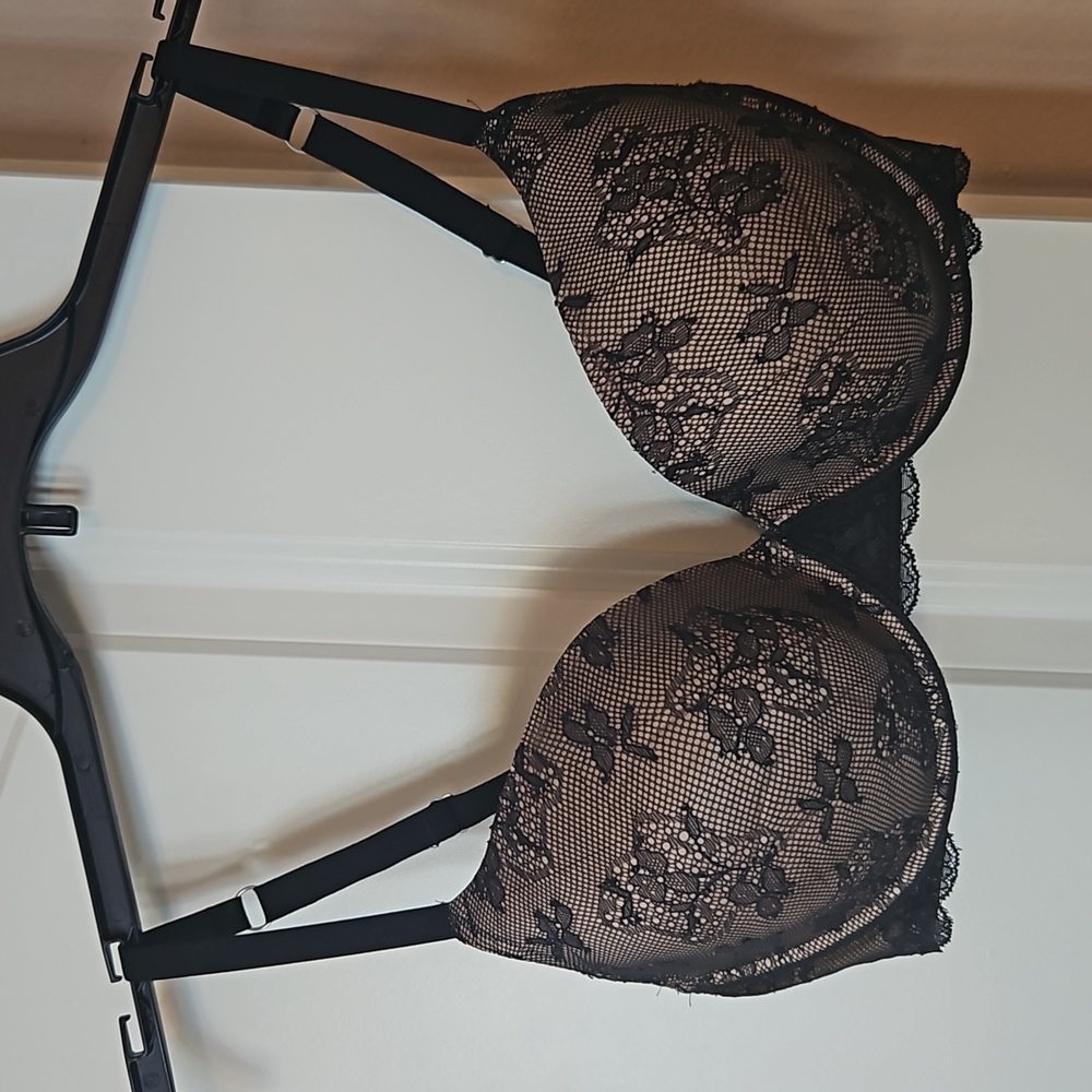 Victoria Secret Bra 38D